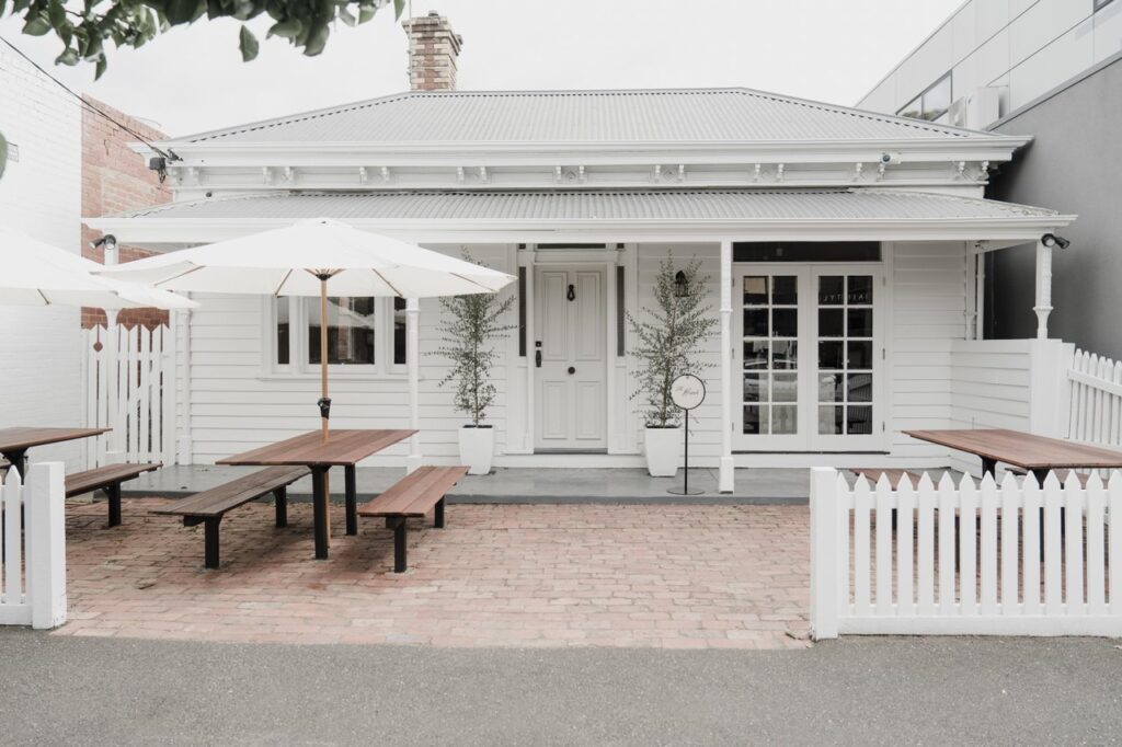 Pakington Street, Newtown